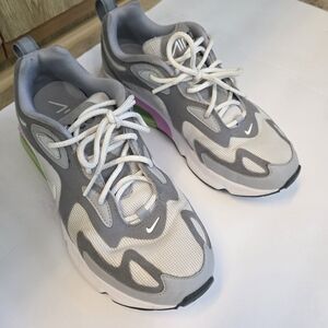 Nike Air Max 200 Women's Size 7.5 Sneakers Platinum Cool Gray White